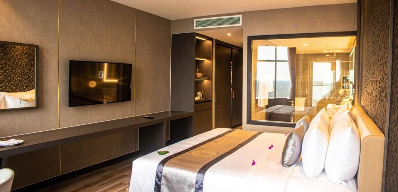 Diamond Stars Ben Tre Hotel Bagian luar foto